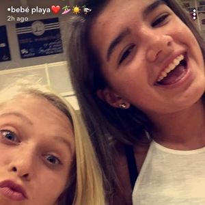 Meet your Posher, Mia